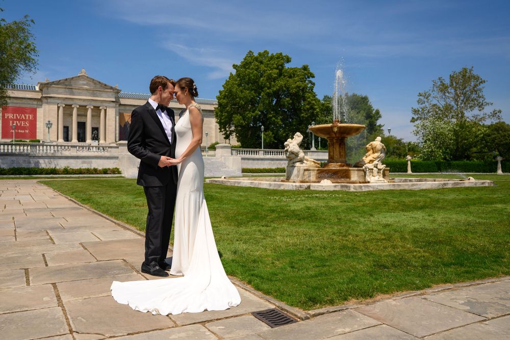 Bride and groom at outside Cleveland Museum of Art.