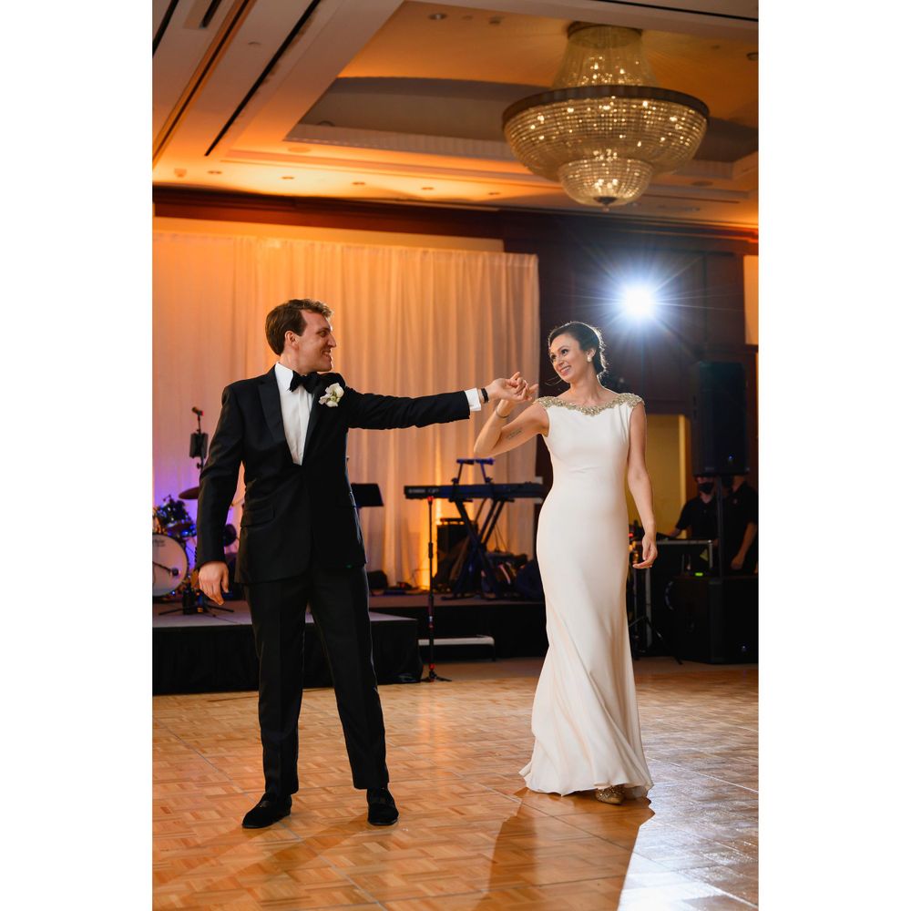 First dance during wedding reception at InterContinental Cleveland photographed by Tom Forrest.