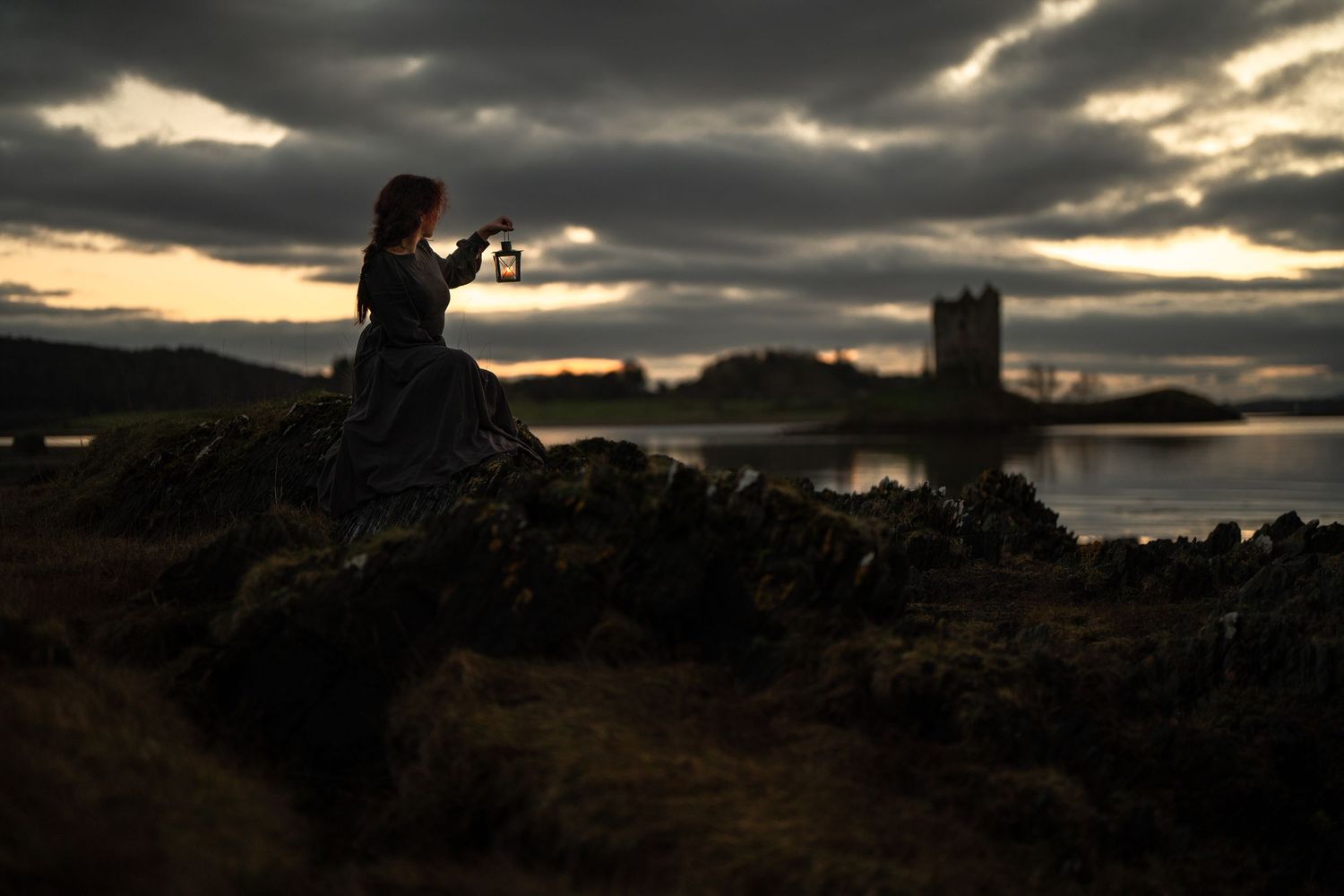Romanticizing self-portrait photography | Self-portrait photography school | Photography education | learning photograph