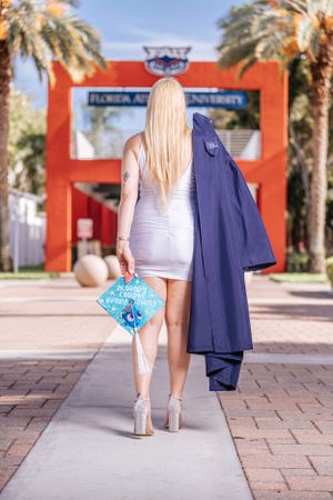 FAU Graduation photographer pricing