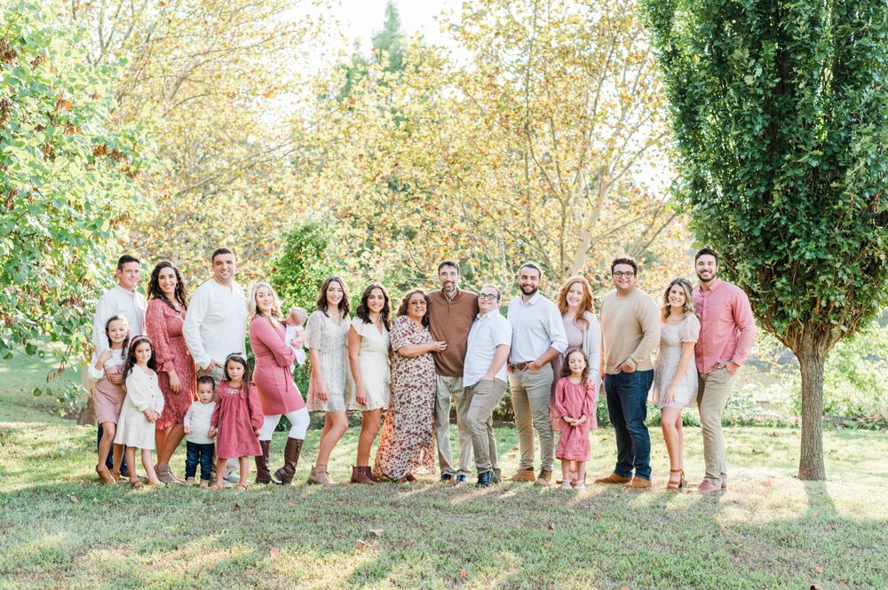 Extended family fall session at Veterans Park
 Park in downtown Tulsa, OK.