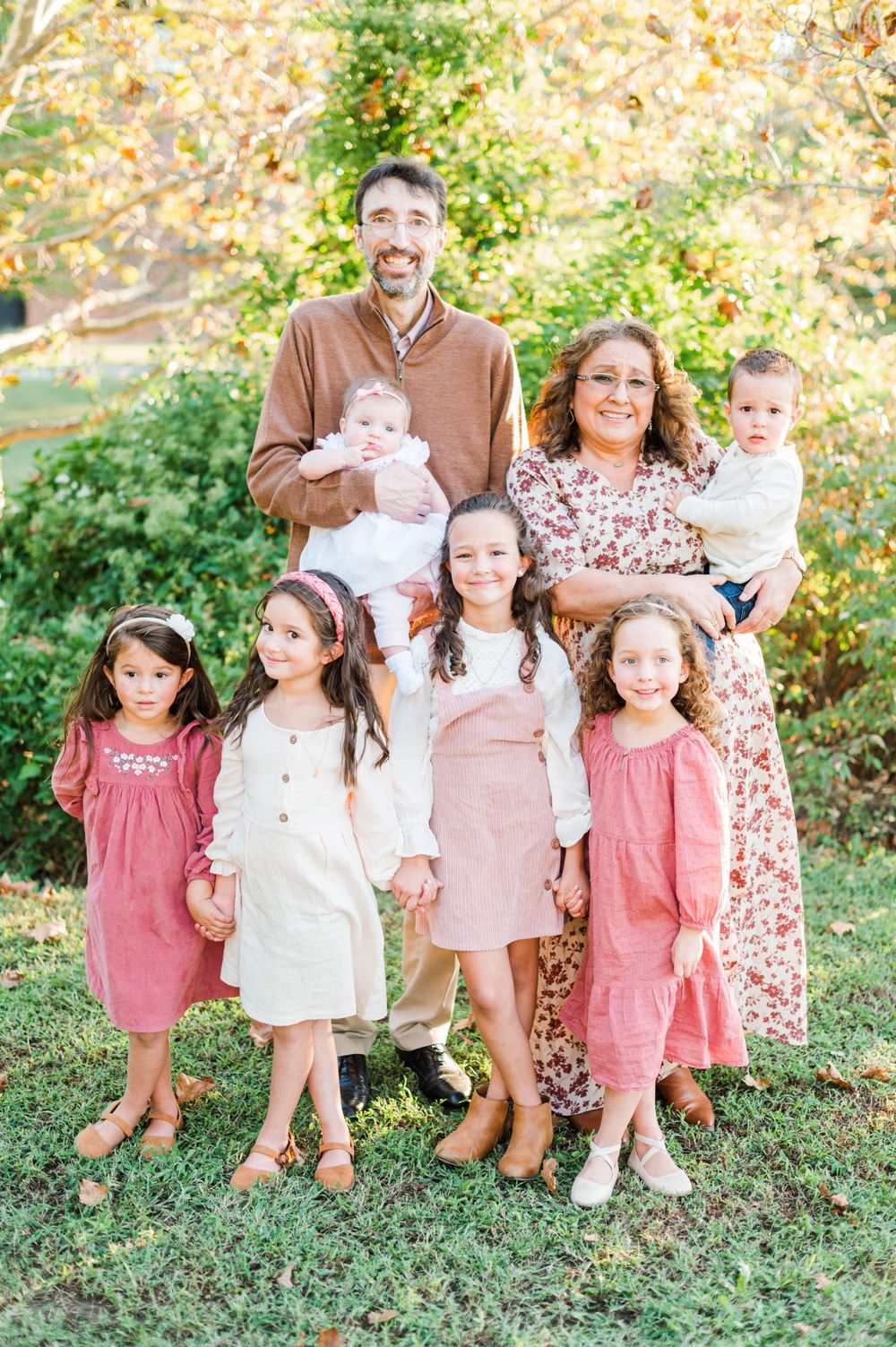 Extended family fall session at Veterans Park
 Park in downtown Tulsa, OK.