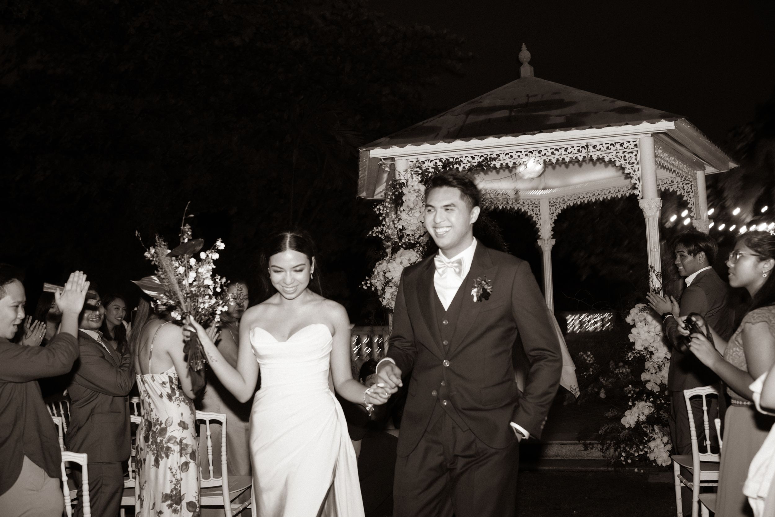 Timeless, film-toned wedding photography for the quietly romantic. Ambershots captures tender, light-soaked moments in Singapore & overseas