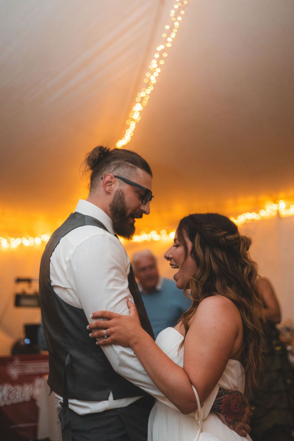 Abigail and Zackery Oviatt Wedding Dance Flash Photo VNDRDOG Media