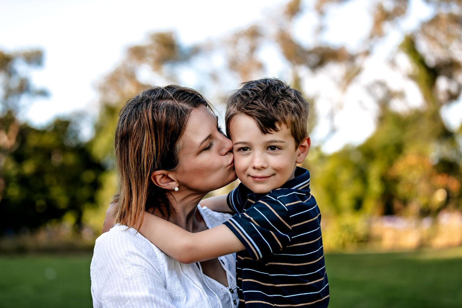 Palmerston North Newborn Baby Family Photographer. Mt Lees reserve