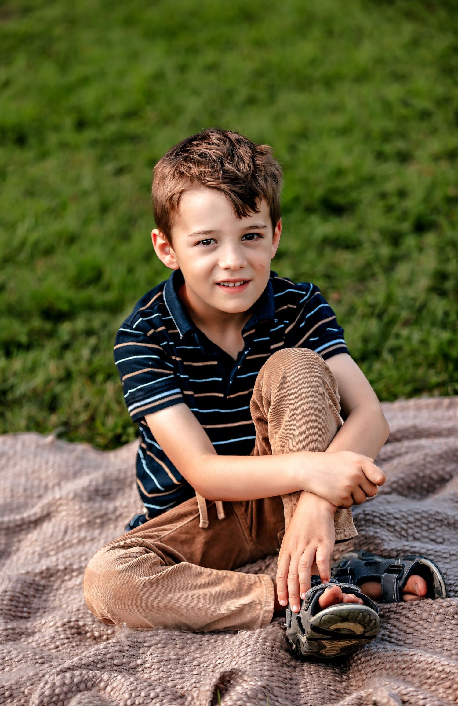 Palmerston North Newborn Baby Family Photographer. Mt Lees reserve