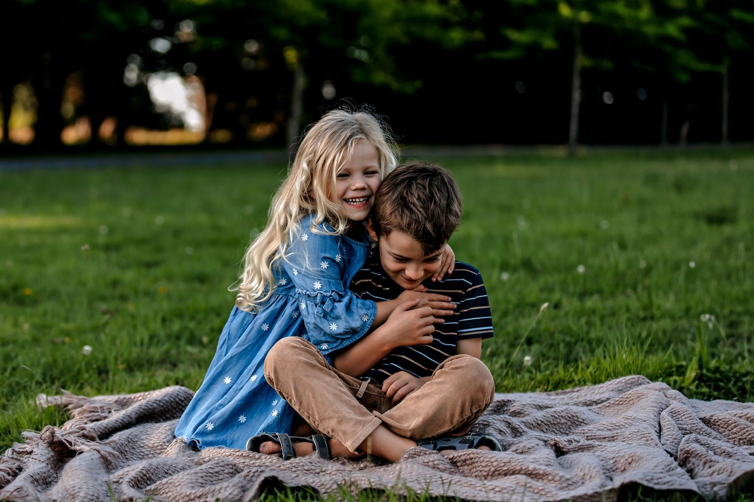 Palmerston North Newborn Baby Family Photographer. Mt Lees reserve