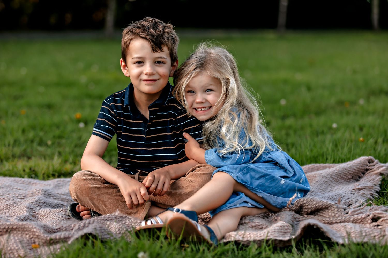 Palmerston North Newborn Baby Family Photographer. Mt Lees reserve
