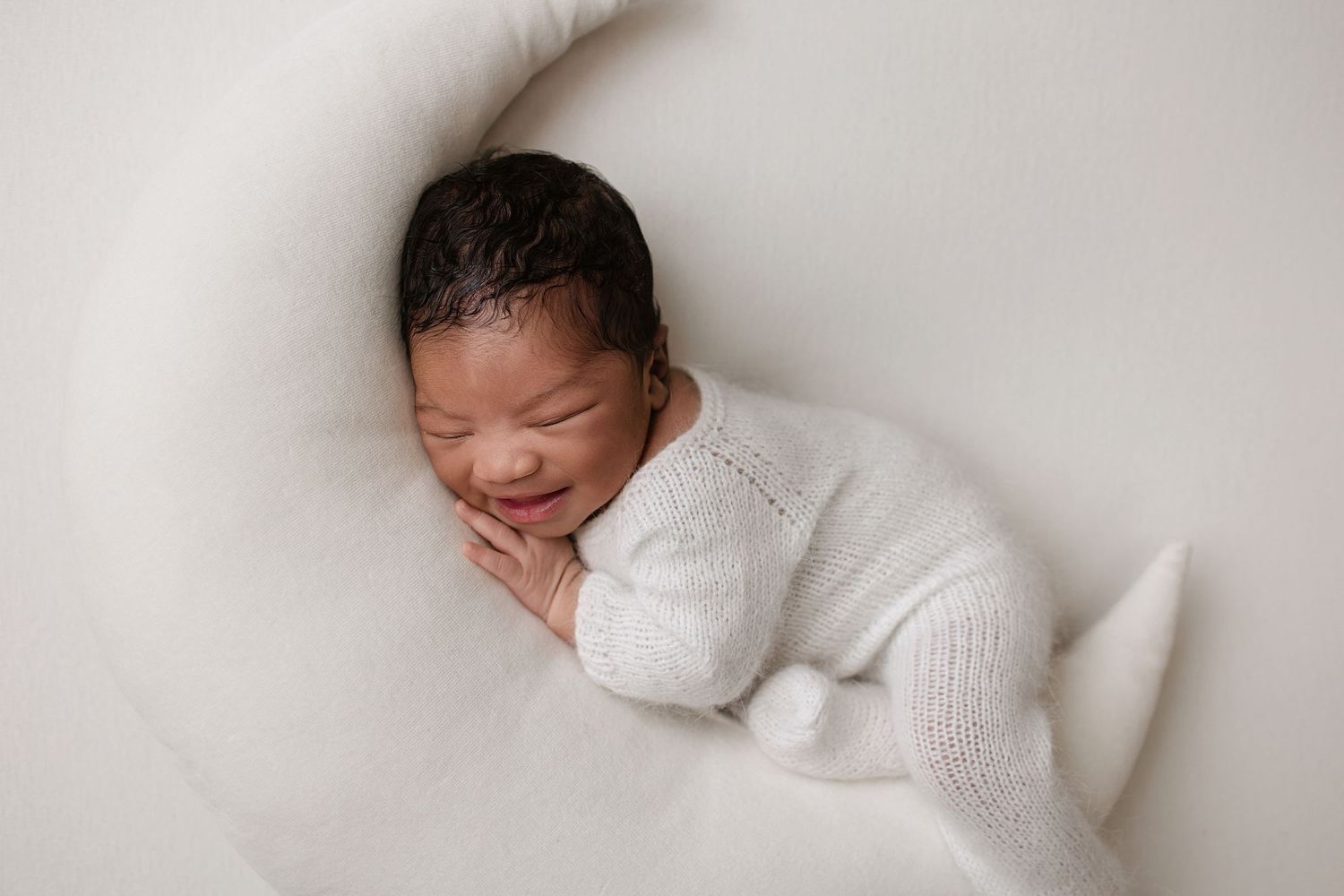 newborn portraits Miami, South FL newborn photos, prepping for newborn session