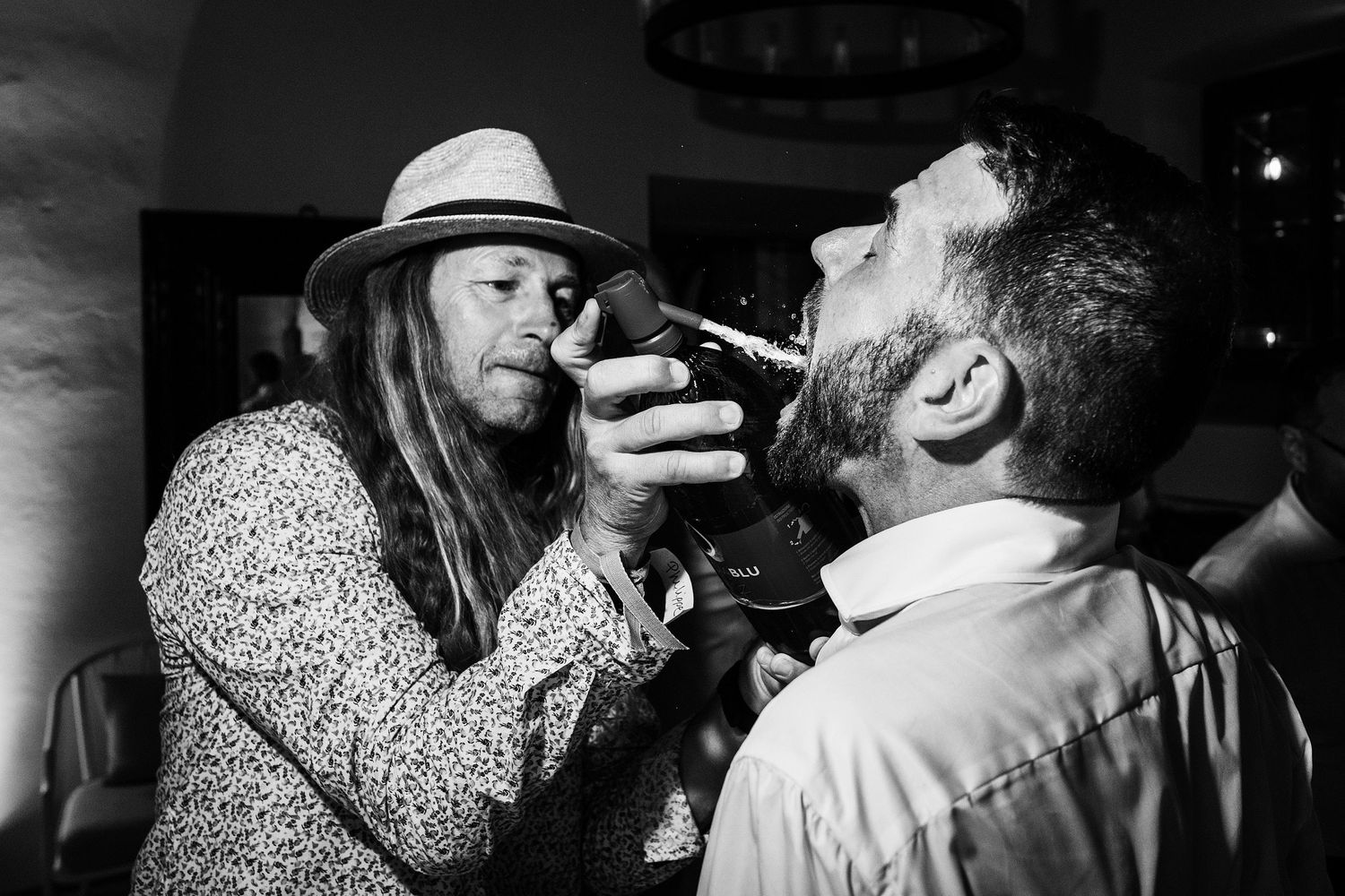 TLOOK photographe de mariage de style documentaire, Tenuta Di Sticciano en Toscane dance floor ambiance