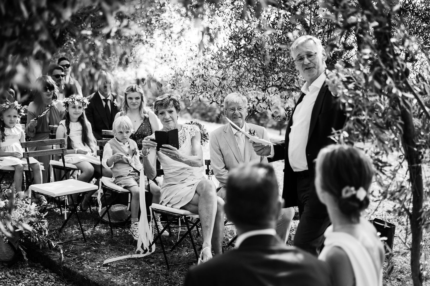 TLOOK photographe de mariage de style documentaire, Tenuta Di Sticciano en Toscane cérémonie dans les oliviers