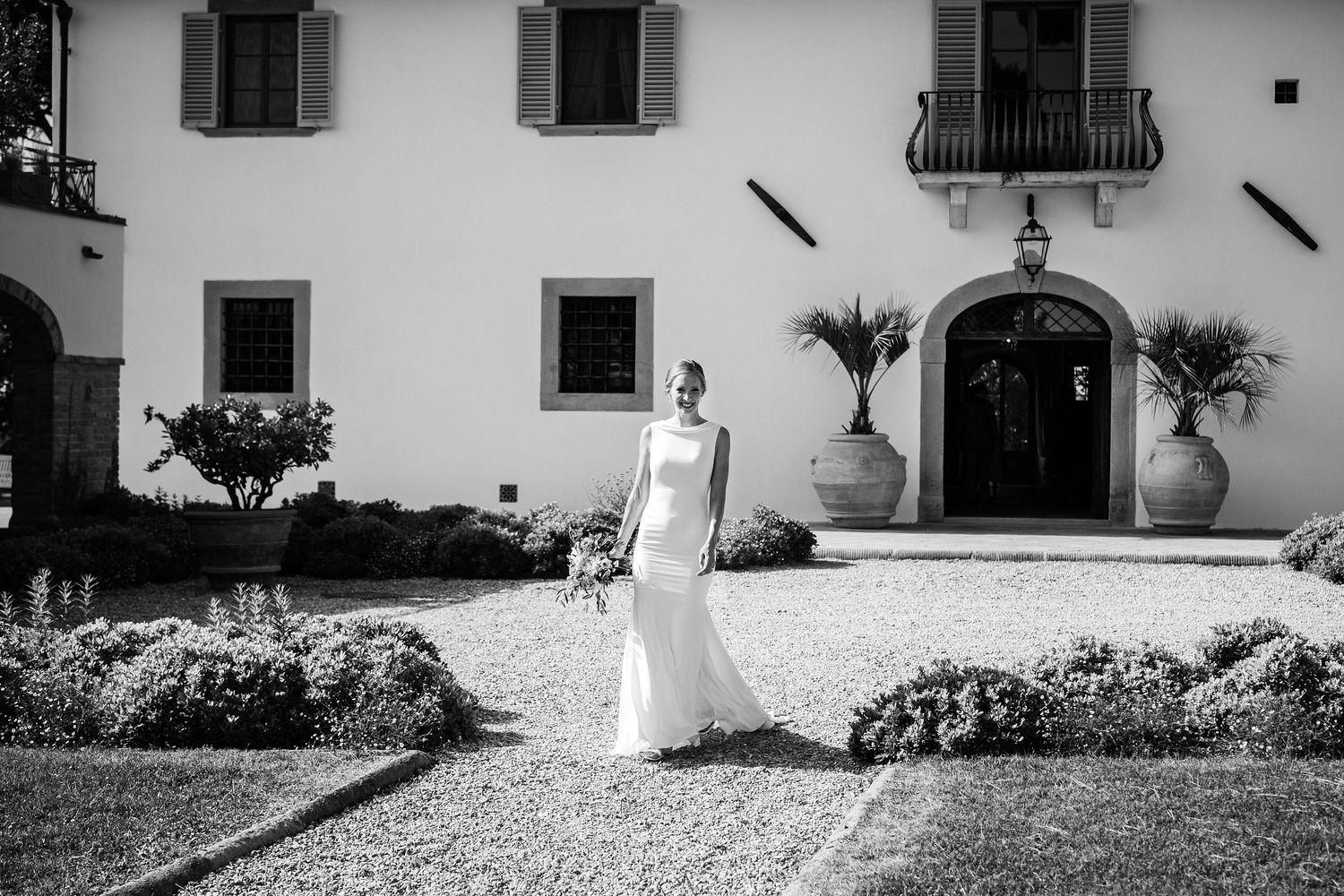 TLOOK photographe de mariage de style documentaire, Tenuta Di Sticciano en Toscane cocktail