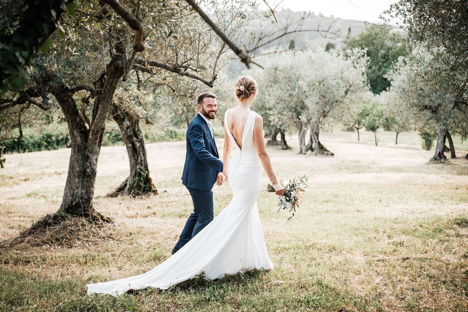 TLOOK photographe de mariage de style documentaire, Tenuta Di Sticciano en Toscane portrait des mariés