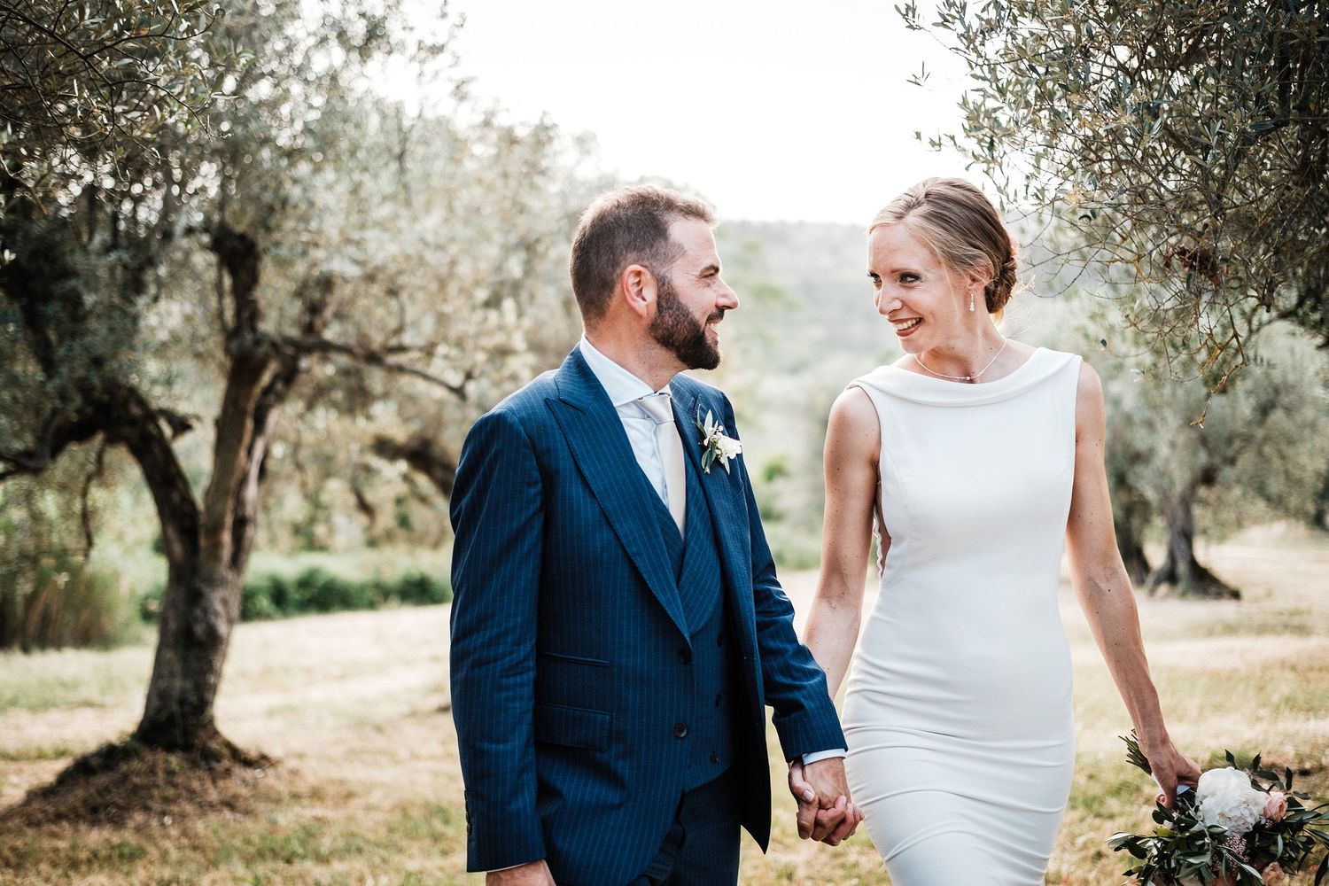 TLOOK photographe de mariage de style documentaire, Tenuta Di Sticciano en Toscane portrait des mariés