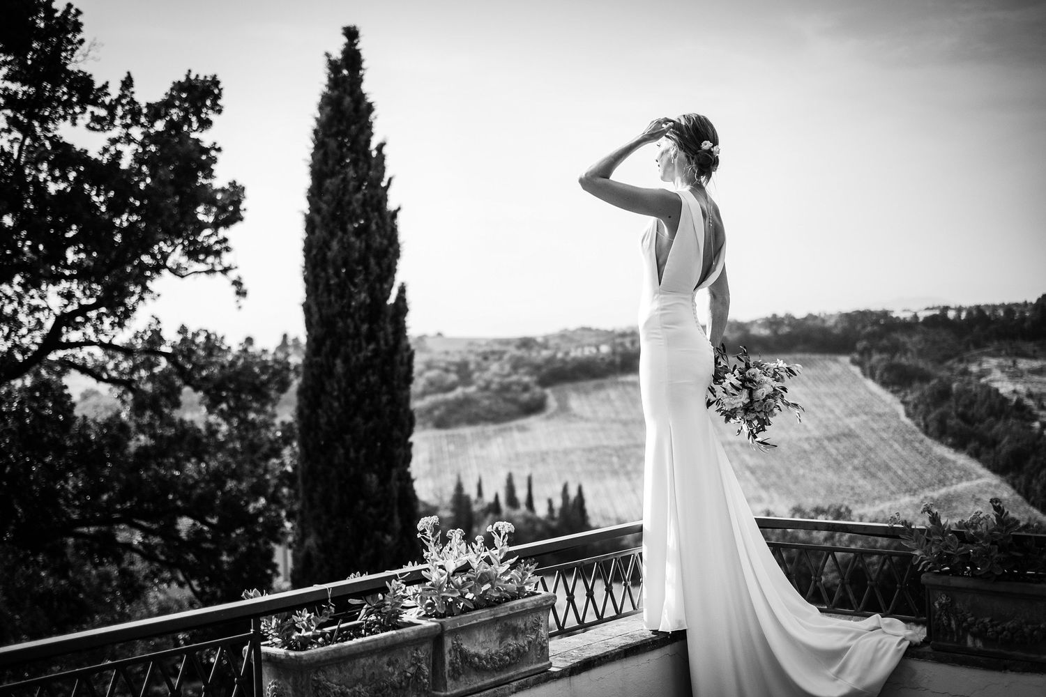 TLOOK photographe de mariage de style documentaire, Tenuta Di Sticciano en Toscane portrait de la mariée
