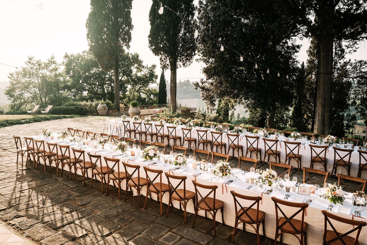 TLOOK photographe de mariage de style documentaire, Tenuta Di Sticciano en Toscane décorations