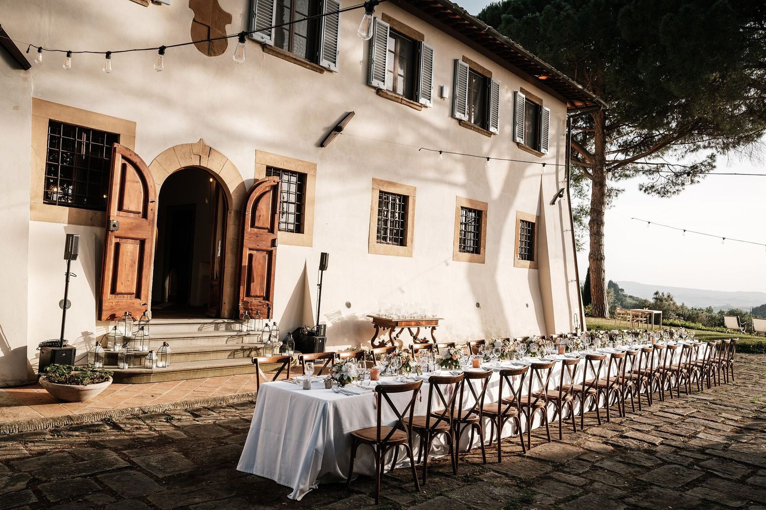 TLOOK photographe de mariage de style documentaire, Tenuta Di Sticciano en Toscane décorations