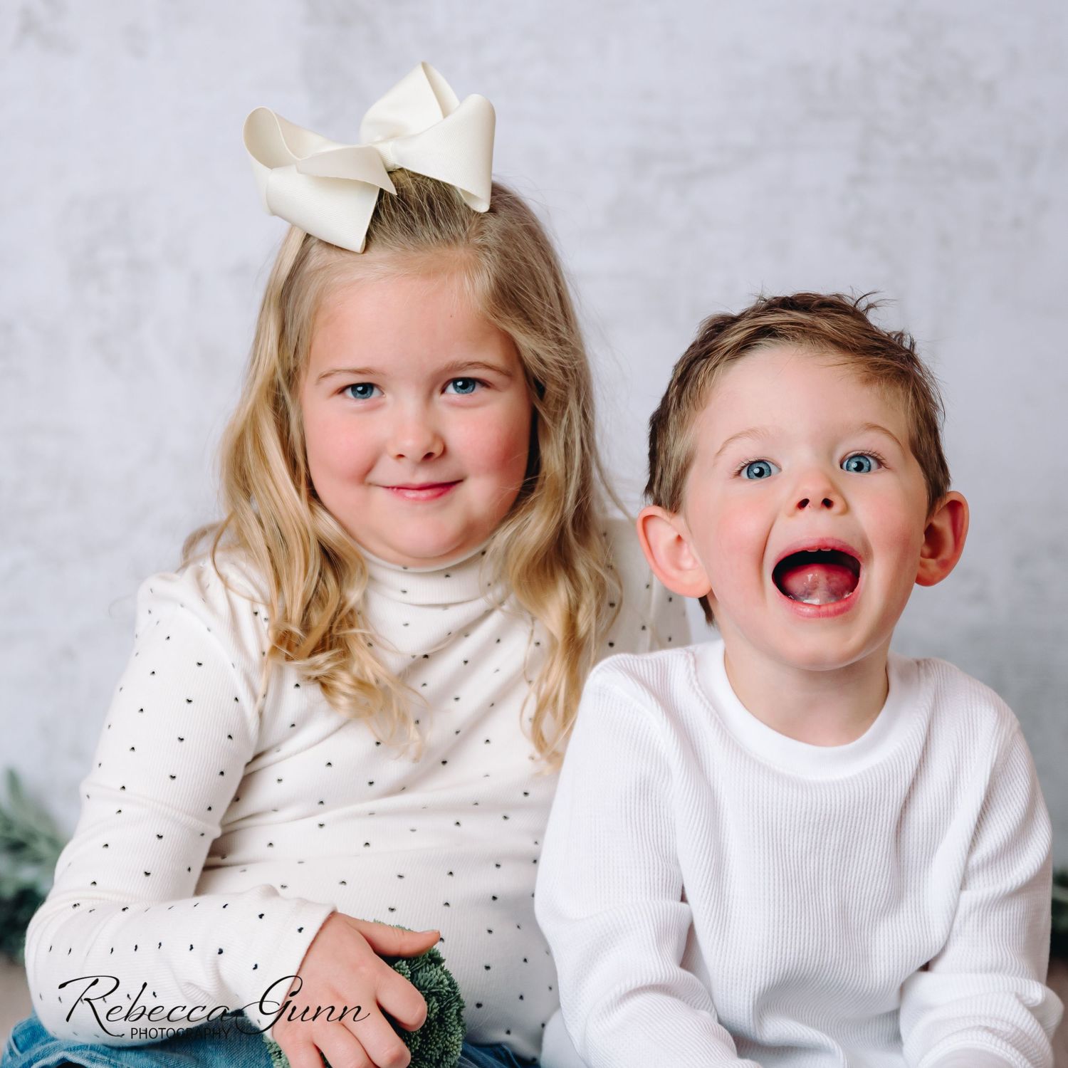 Brother and Sister in studio located in Broken Arrow Oklahoma
