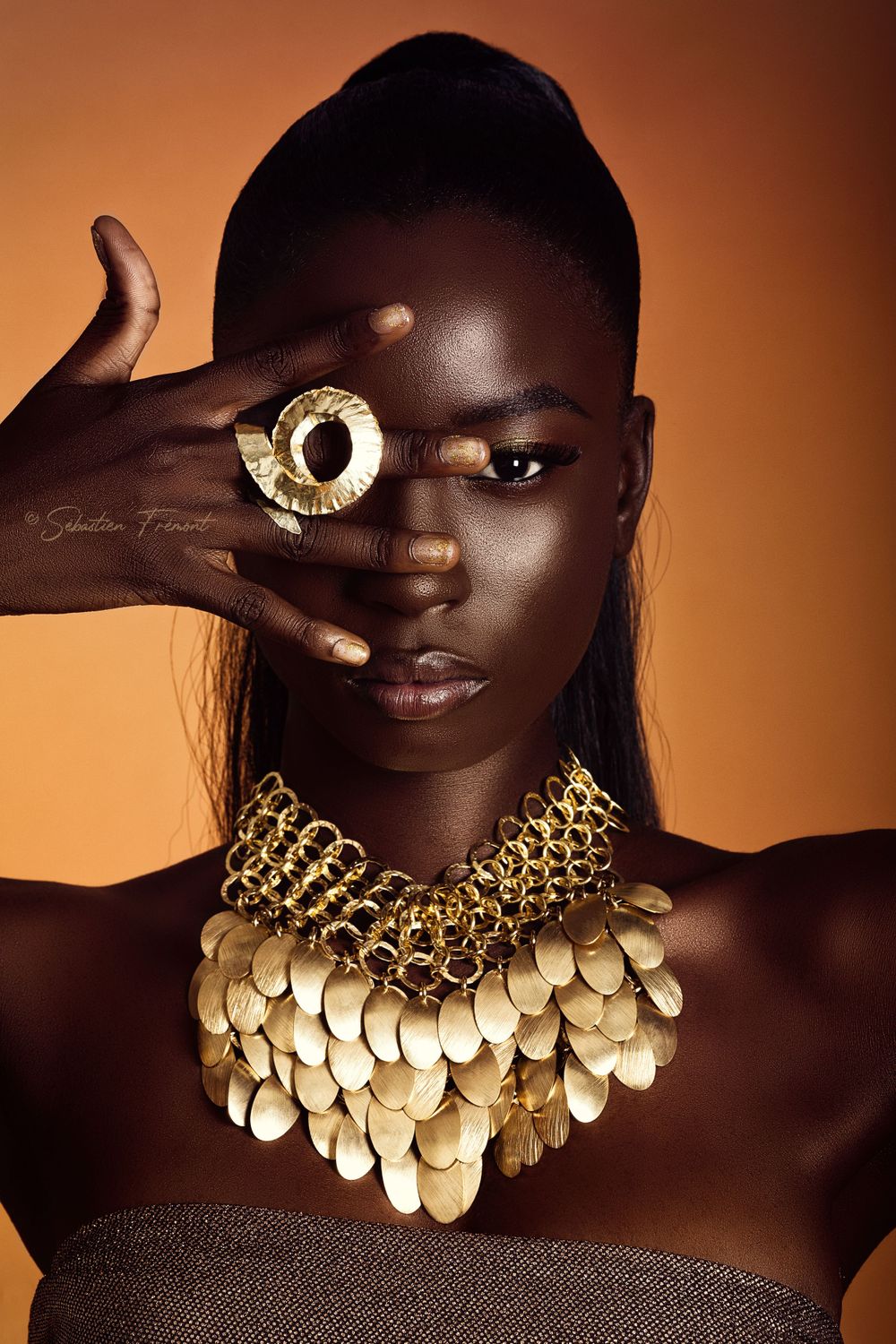 Sébastien Frémont - Fashion Photographer - Frederique Ducos Jewellery / Touty Ndeye - Paris Studio