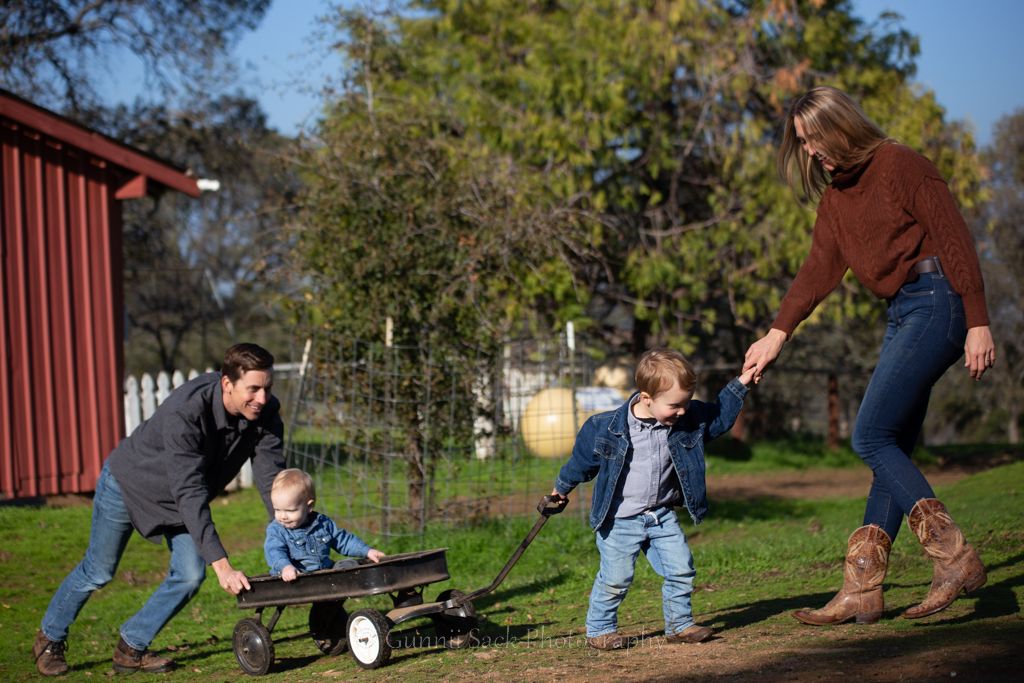 gunnii sack photography, family photos, mom of boys, county photos, paloma ca, calaveras county