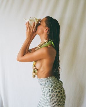<img src="oahu_brand_identity_photoshoot.jpg" alt="Oahu Brand Identity Photoshoot: Define your brand story.">