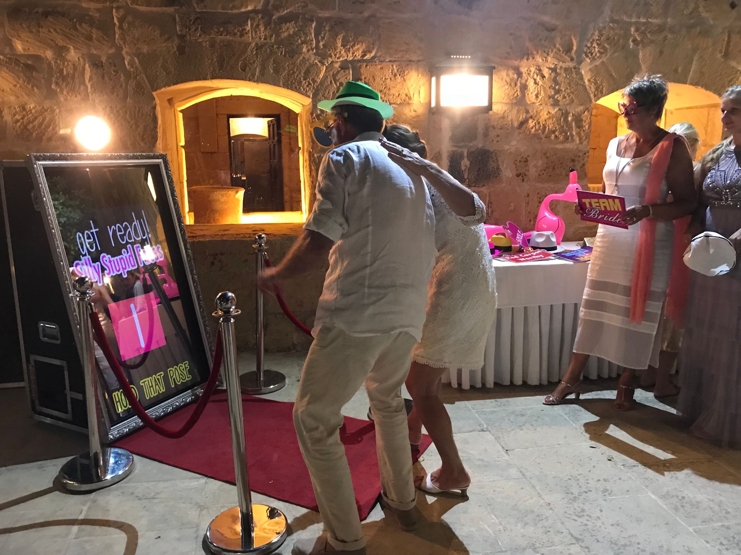 Mirror Me Malta Photo Booth