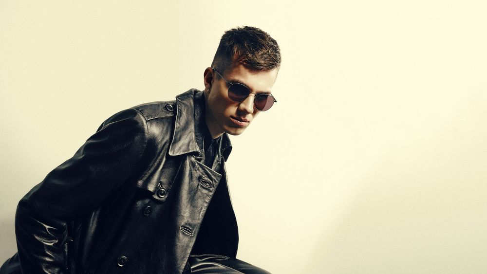 Sunglasses Photoshoot by Dominik Zky Photography