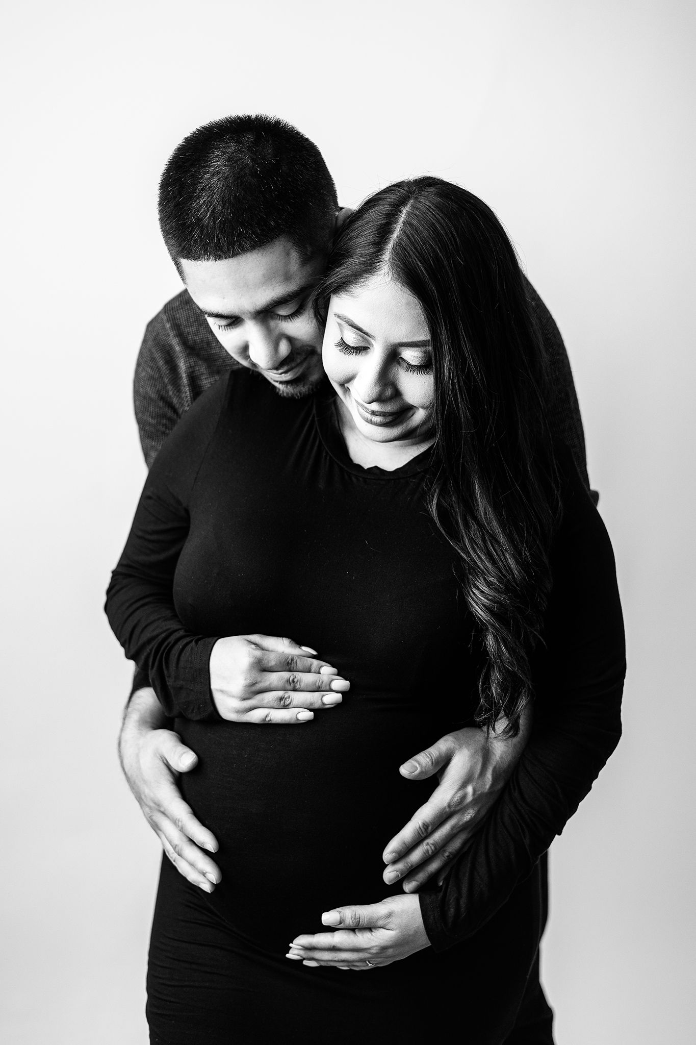 Anna Carreno Photography Newborn photographer in Spring, TX specializing in safe, timeless newborn portraits, maternity, cake smash sessions