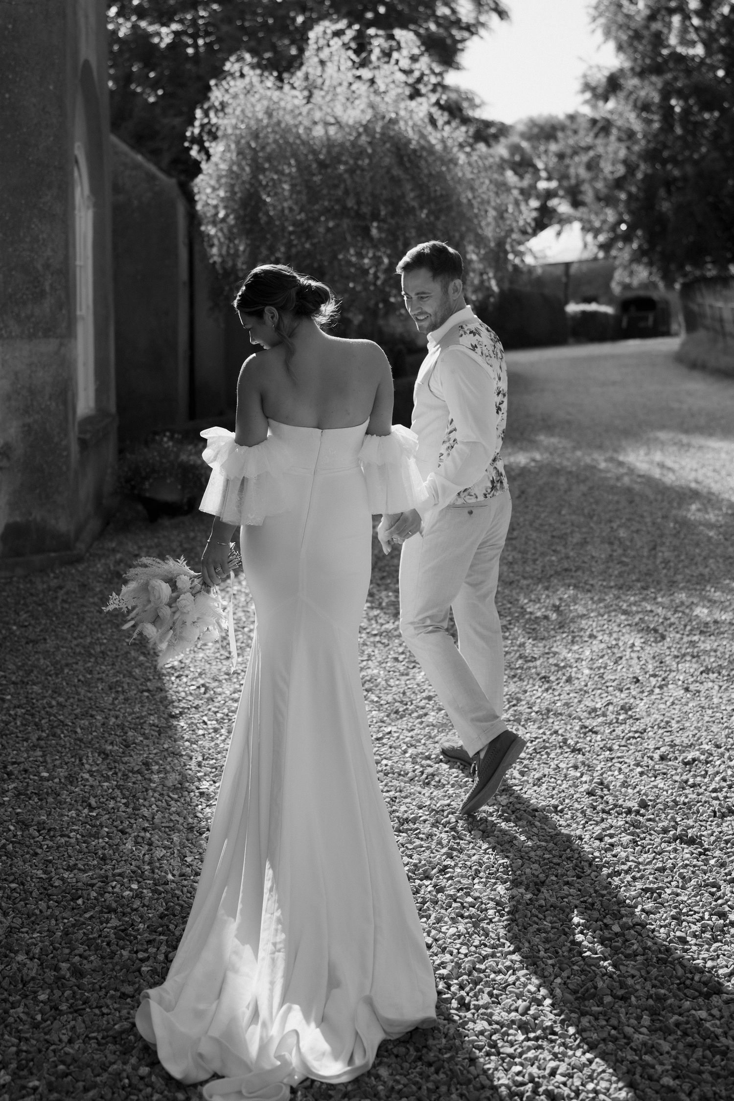 Somerset-pennard-house-wedding-bride-and-groom