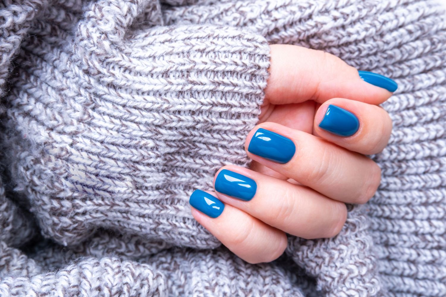 Glow Manicure Barrie. Barrie's favourite Manicure