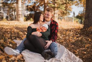 YYC  Maternity Newborn Families Couples Engagement Elopement Weddings Han Hansen Photography