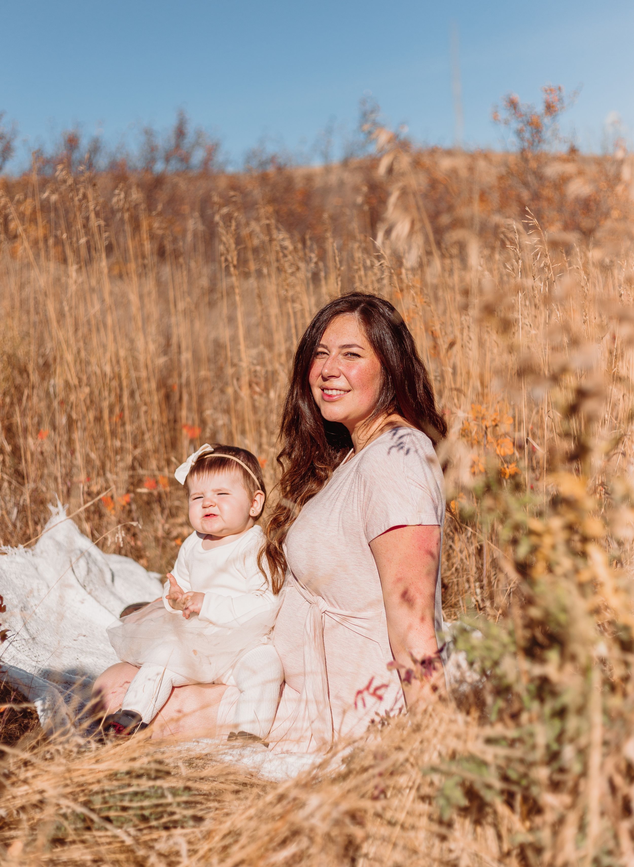 YYC  Maternity Newborn Families Couples Engagement Elopement Weddings Han Hansen Photography