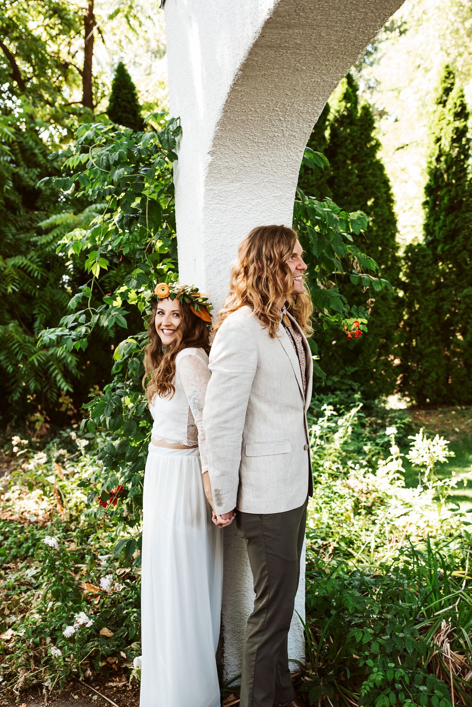 Couple prepares to have their first look before their ceremony at the Cottage at Riverbend in Boise, Idaho.