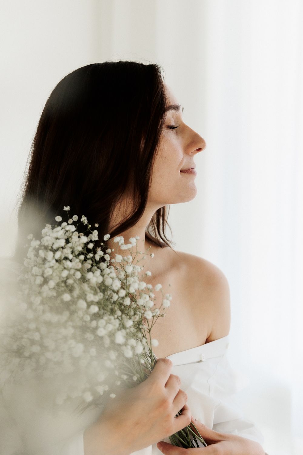 Bloom - Potrettikuvaus Oulussa - Kukkakuvaus - Kotikuvaus - Tarinallinen kuvaus - Saaga Visuals - Valokuvaaja Oulu