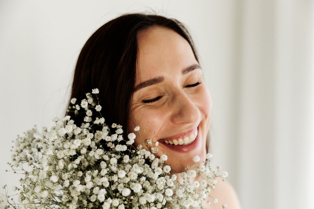 Bloom - Potrettikuvaus Oulussa - Kukkakuvaus - Kotikuvaus - Tarinallinen kuvaus - Saaga Visuals - Valokuvaaja Oulu