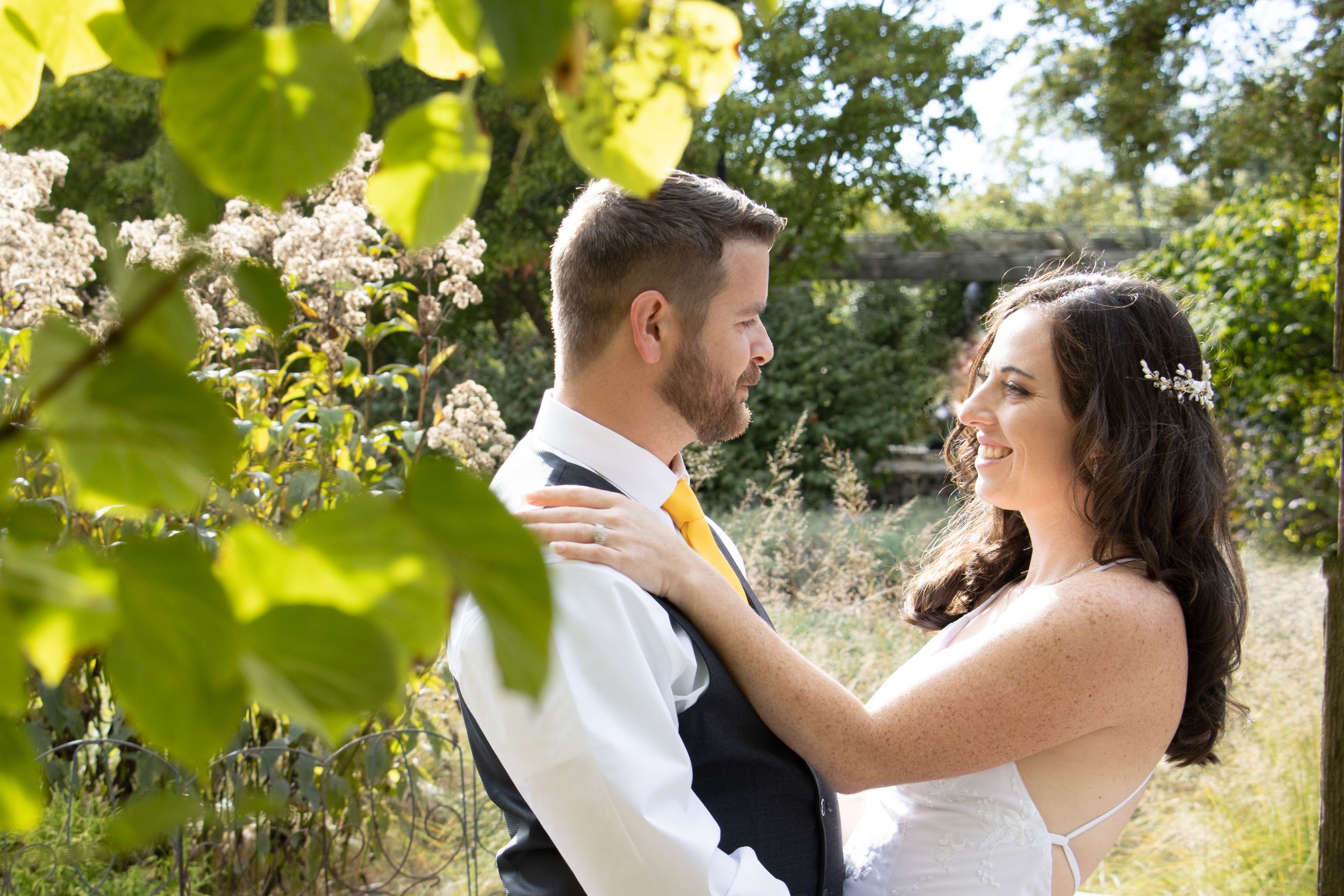Wedding detail photos of rings engagement bridal photos cincinanti ohio travel photographer quality luxury attention to detail lifestyle