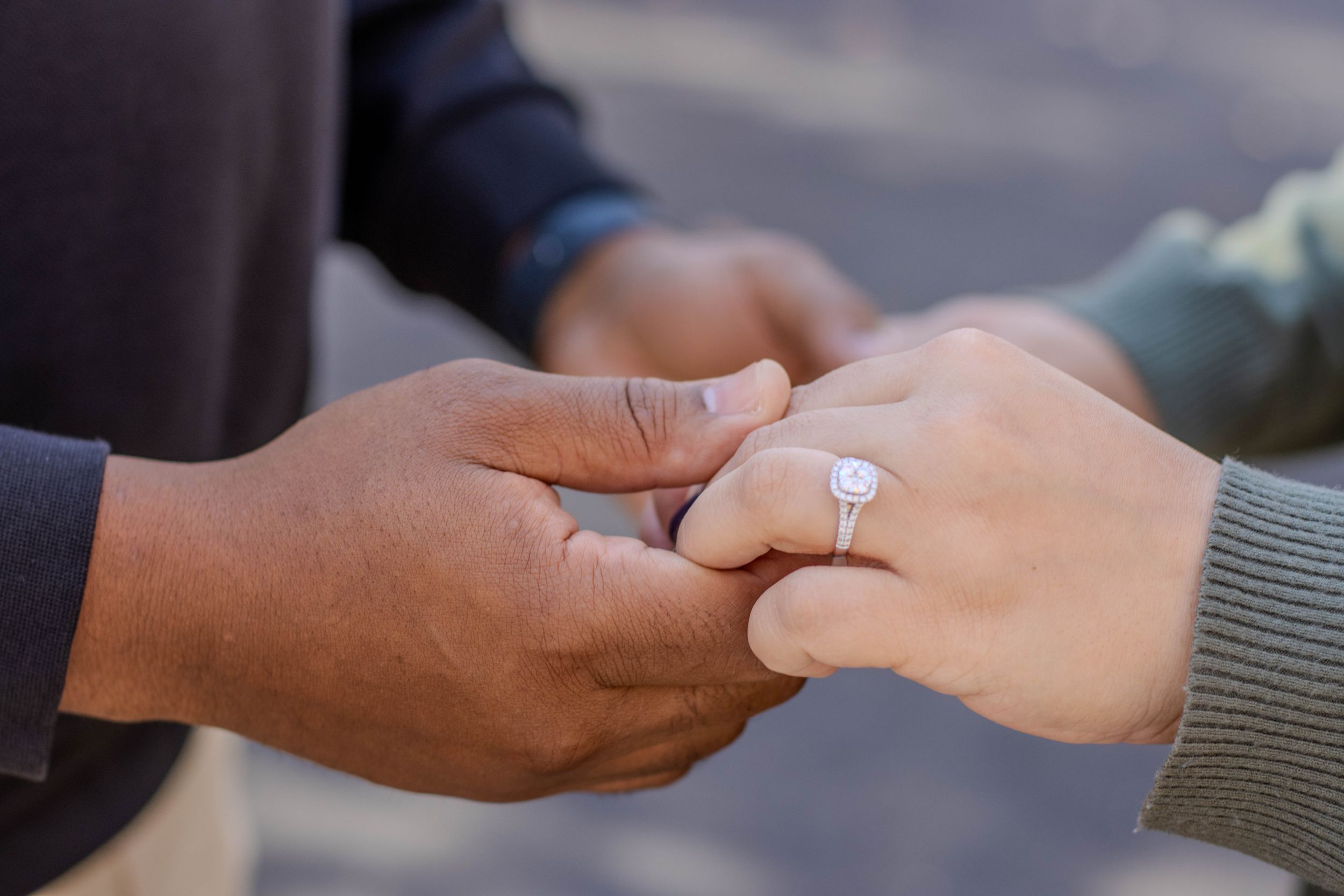Wedding detail photos of rings engagement bridal photos cincinanti ohio travel photographer quality luxury attention to detail lifestyle