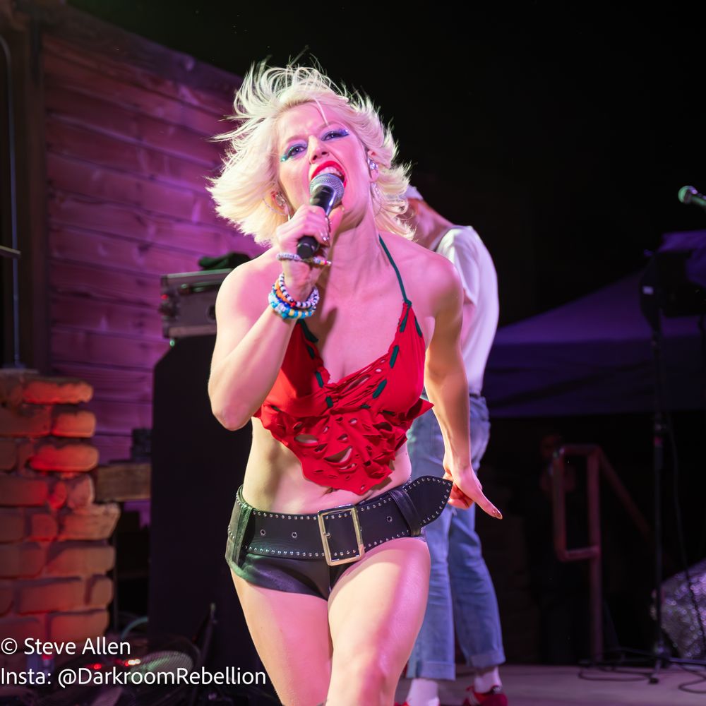 Amy Taylor of Amyl and the Sniffers
