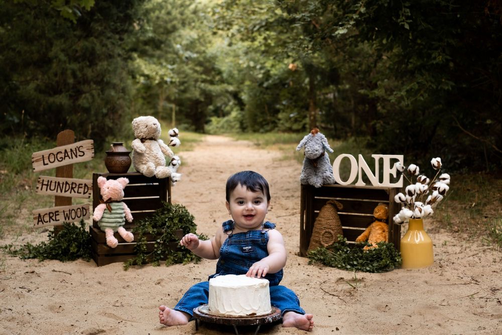 outdoor cake smash session, 1st birthday cake smash