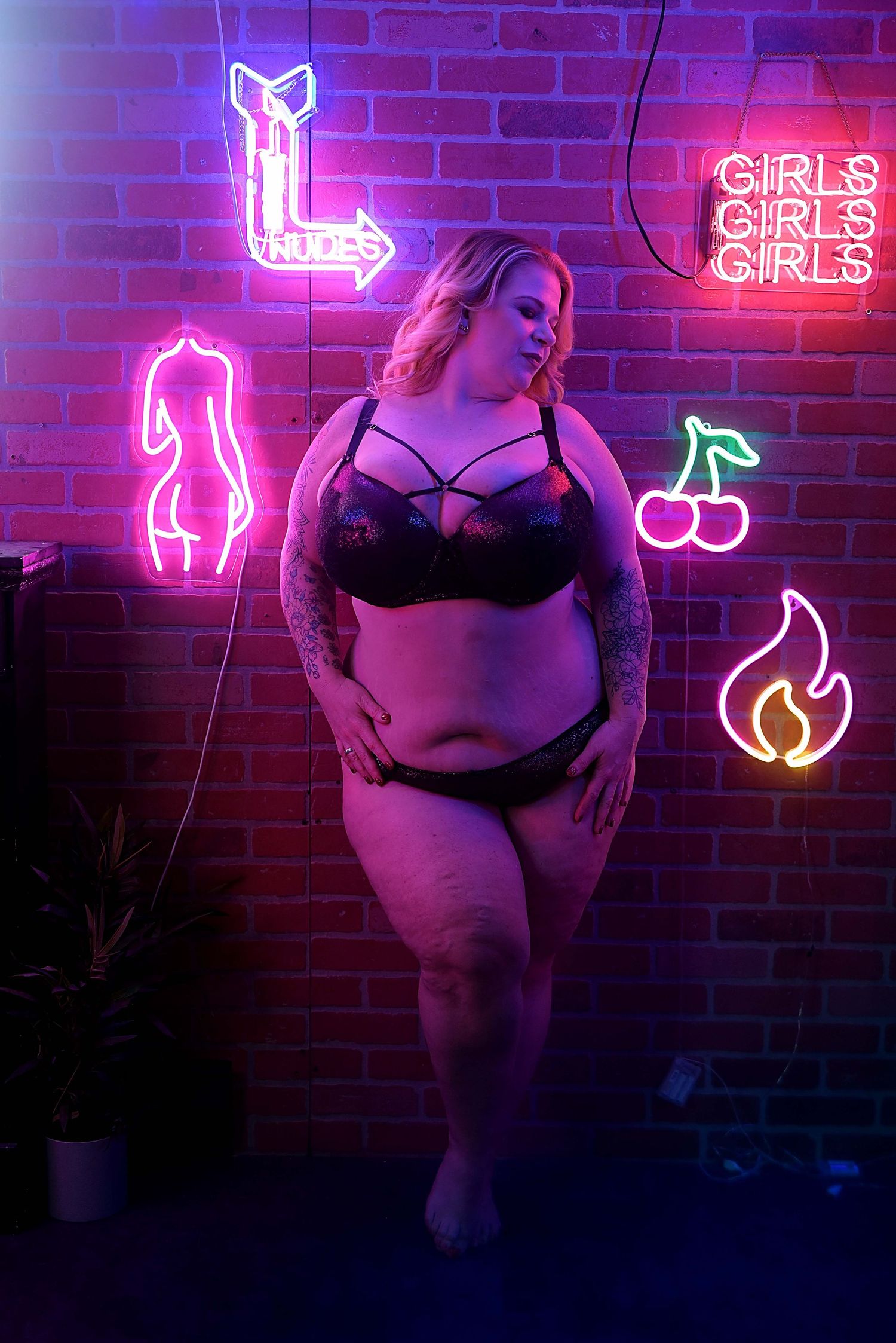 plus size boudoir