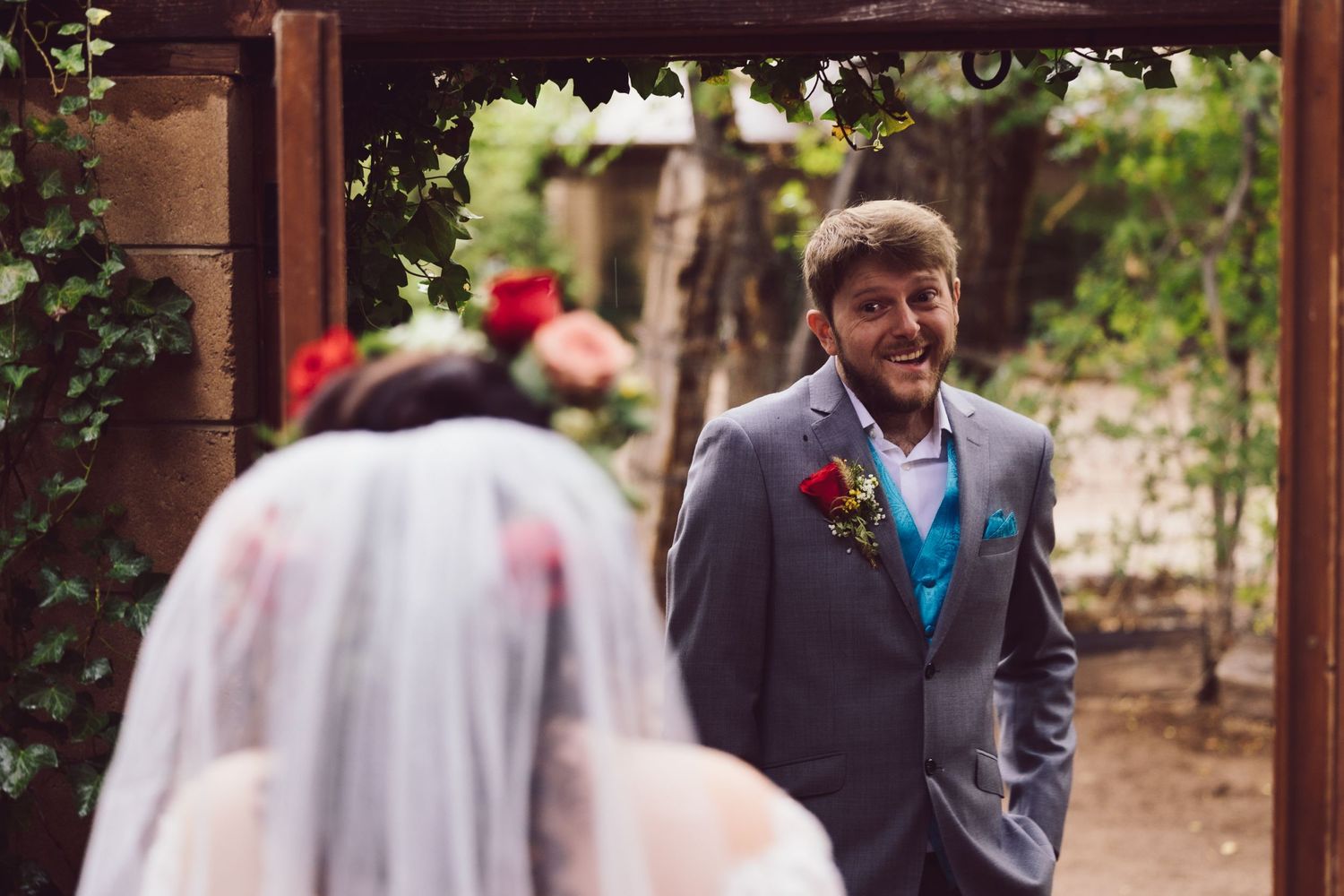 First look between Bride and Groom