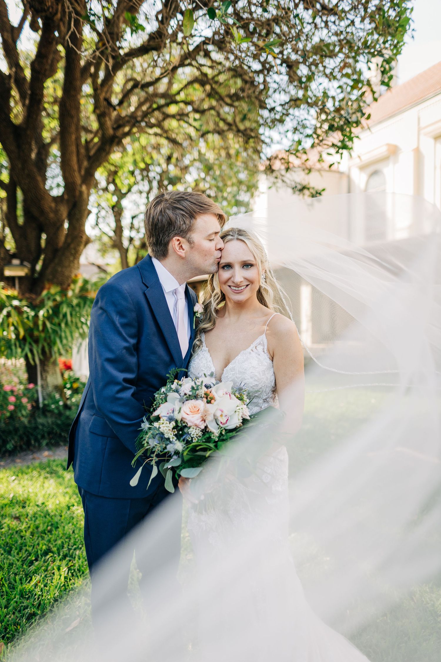Sarasota, FL wedding photographer bright and airy wedding at Zota Beach Resort, Longboat Key, FL.