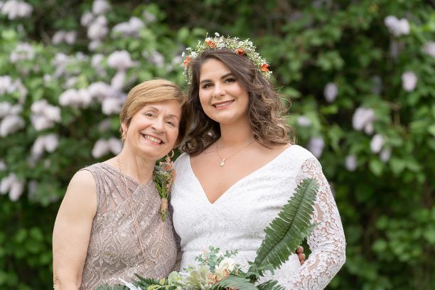 Bride and mom