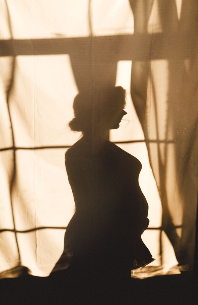 Maternity photoshoot Zurich Zug Thalwil Wadenswil Horgen Kilchberg Richterswil - Schwangerschaftsfotografie Silver Coast