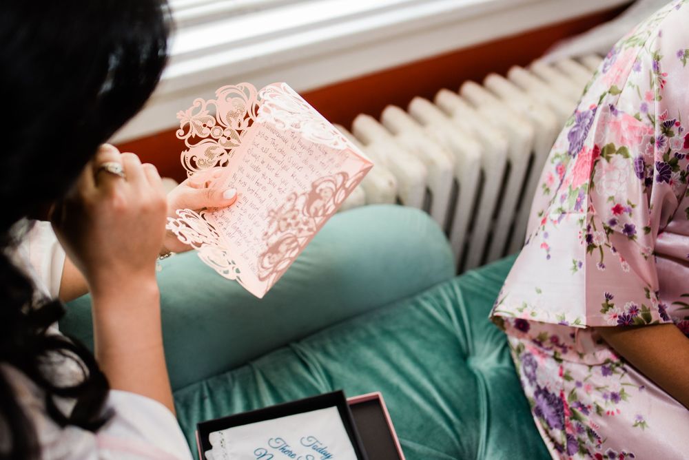 bride reading a card
