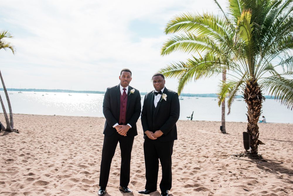groom and groomsmen