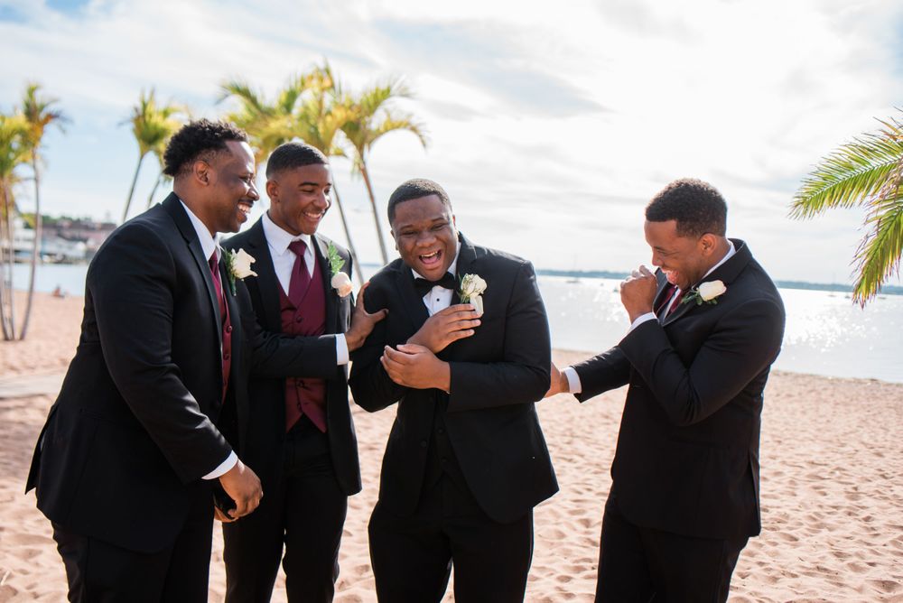 groom and groomsmen