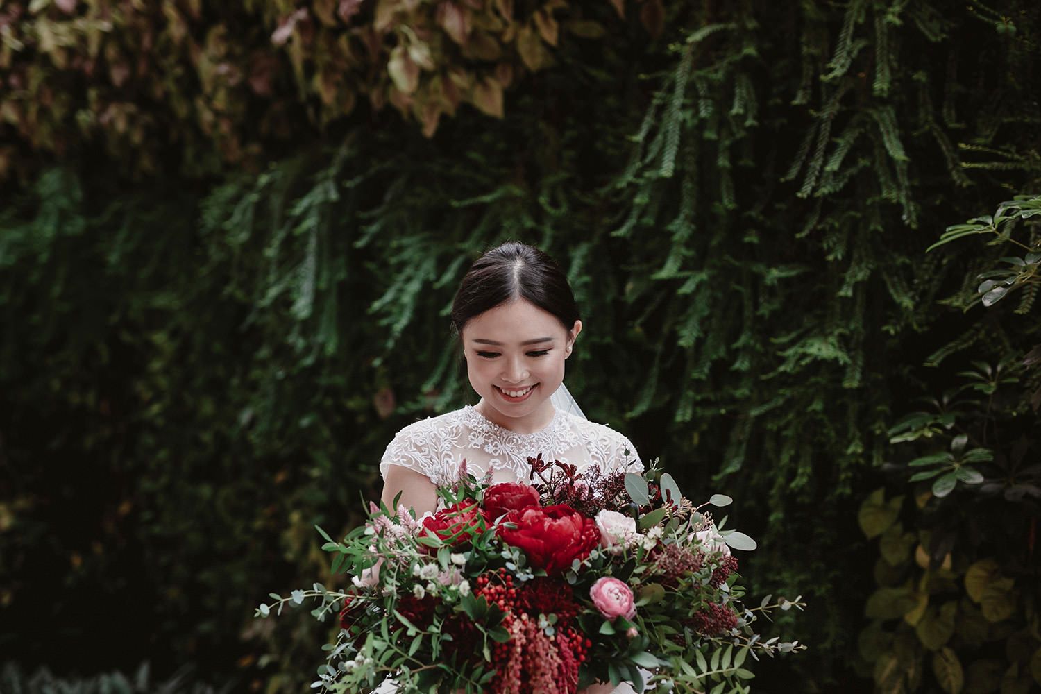 penang bride holding her bouquet
