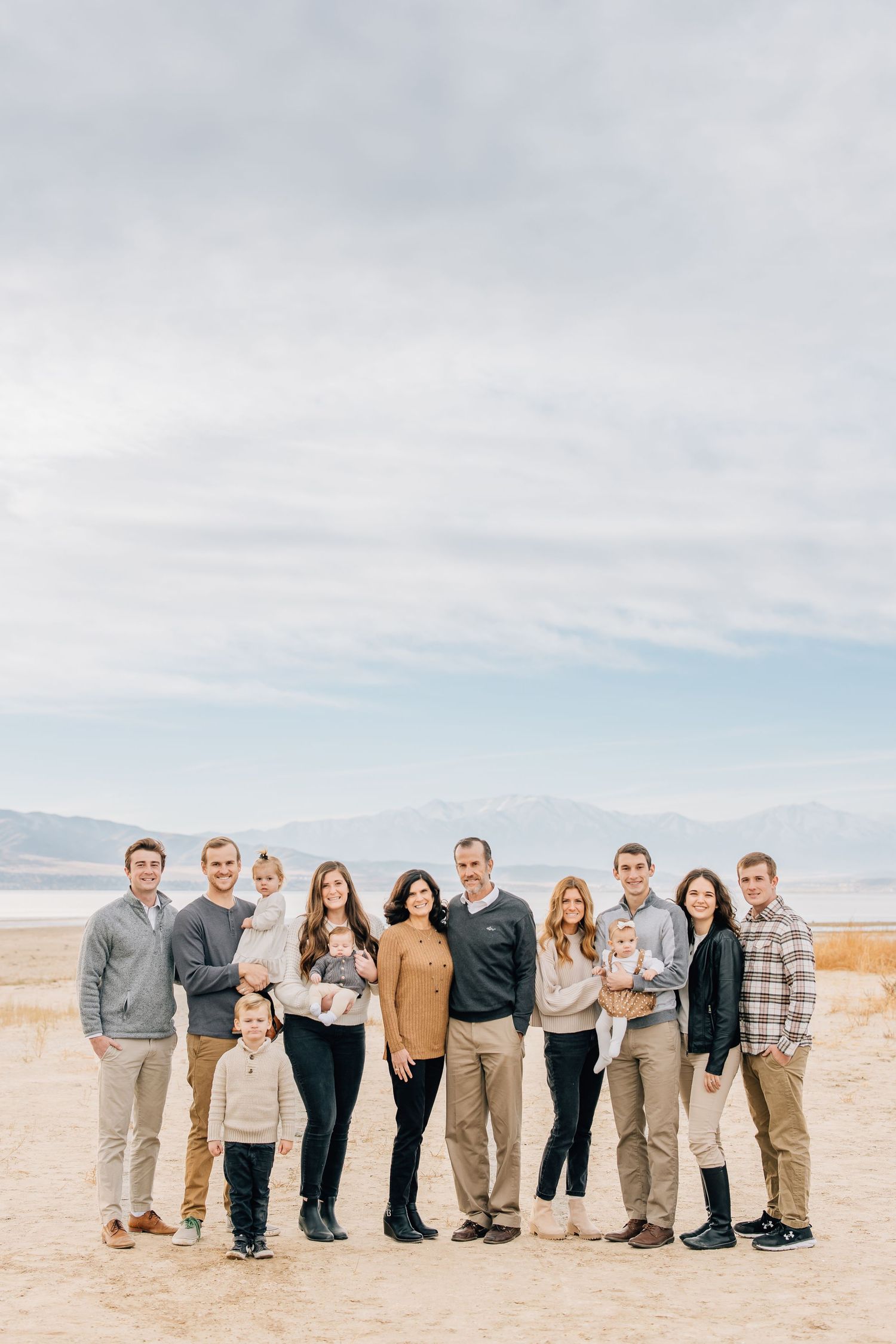 Extended Family Photographer in Utah