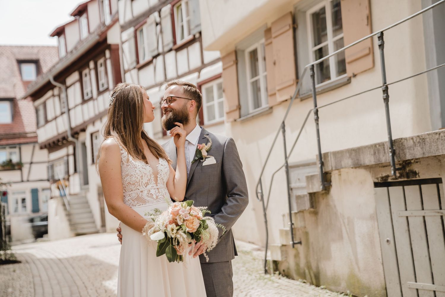 Hochzeitsbilder im Weberviertel von Biberach von Hochzeitsfotografin Ramona Maier